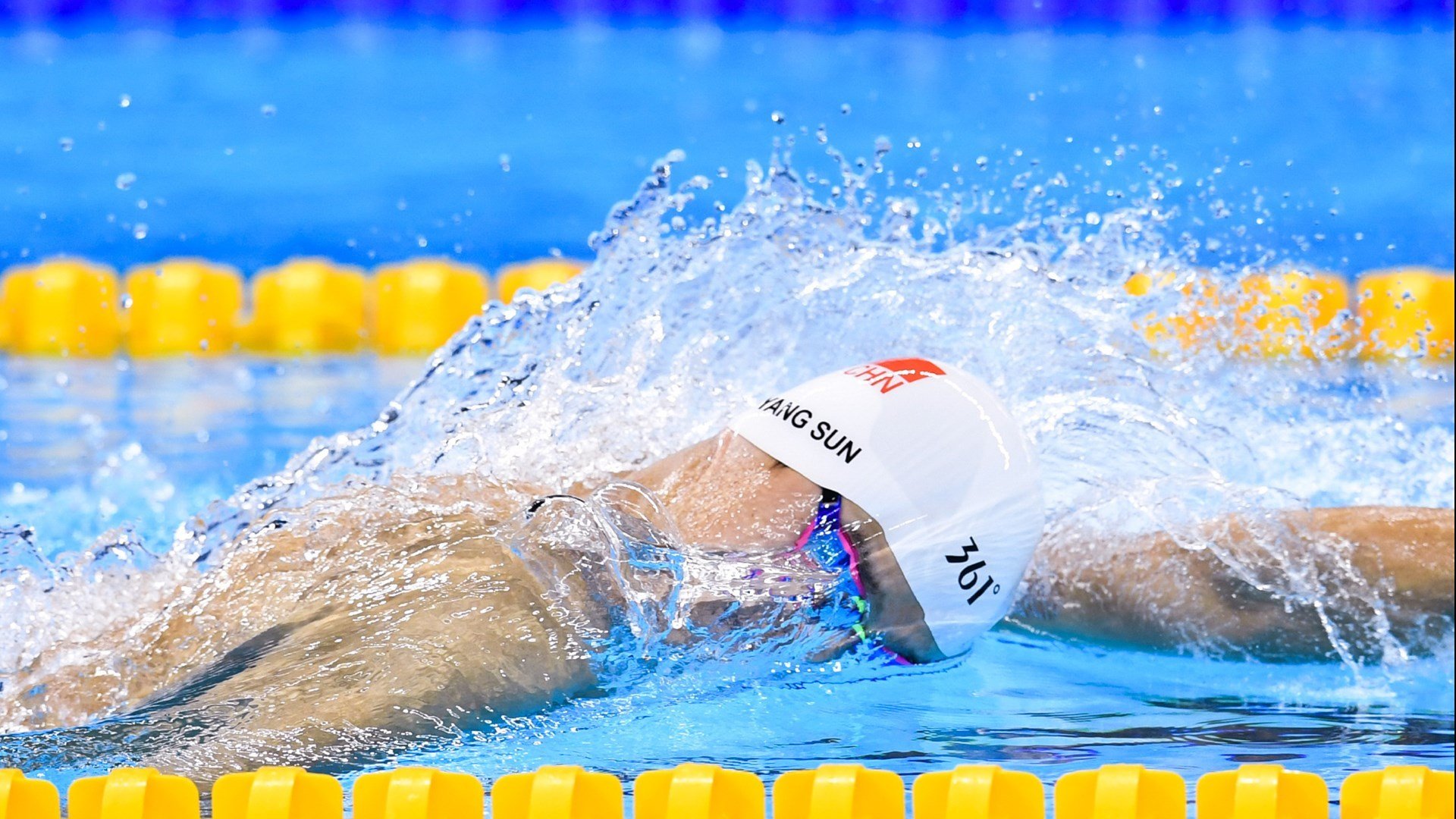 金年会sports-孙兴慜破荒引曼城球迷倒戈高歌，英超赛场现罕见温情一幕